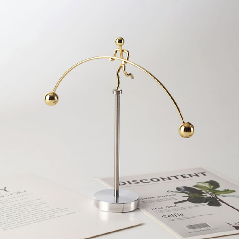 Péndulo de equilibrio de Iron  - Gaming Accessories Decor reseña y precio